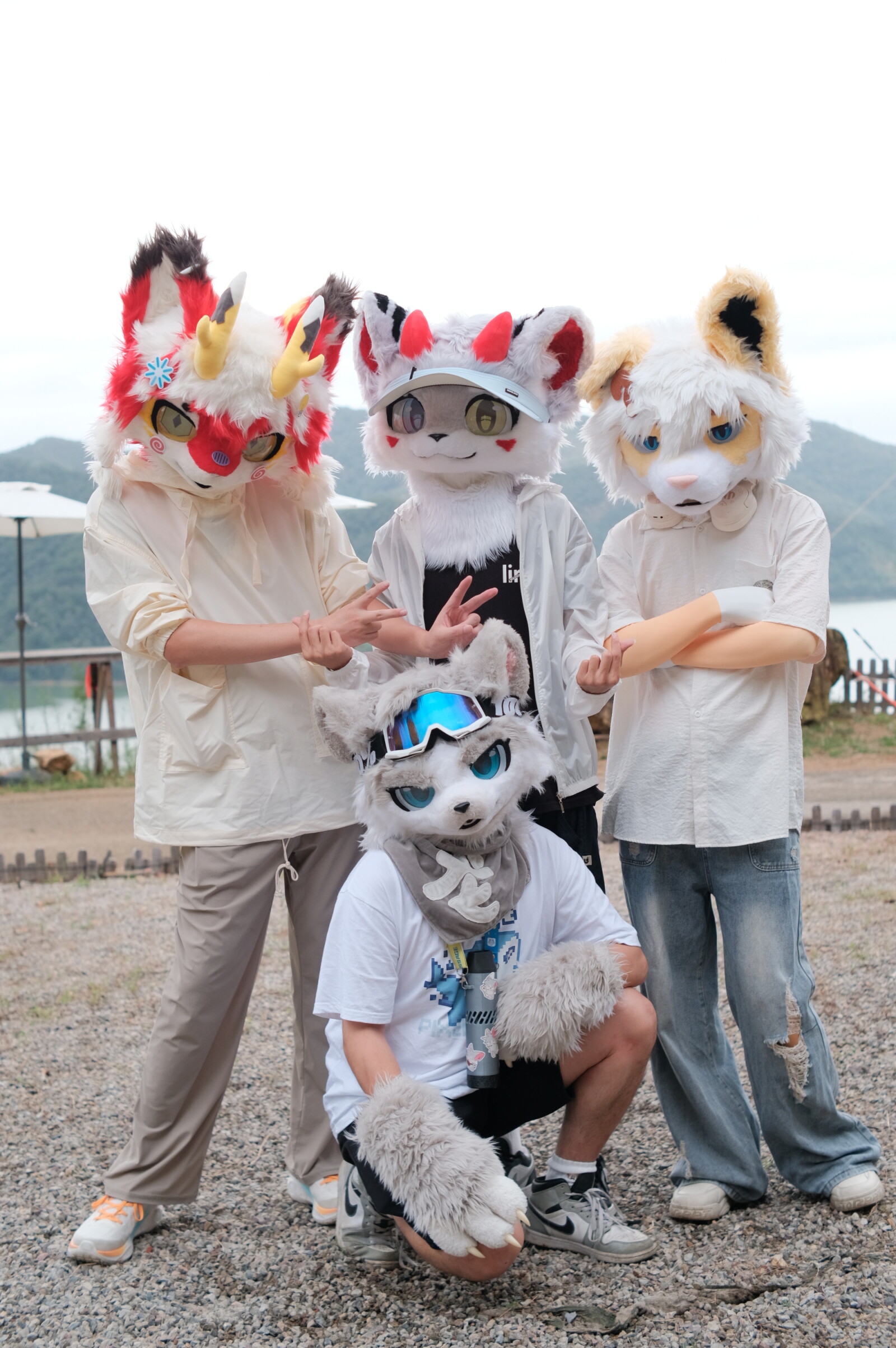 10.2 宁波-玻璃海小聚-Furry百科
