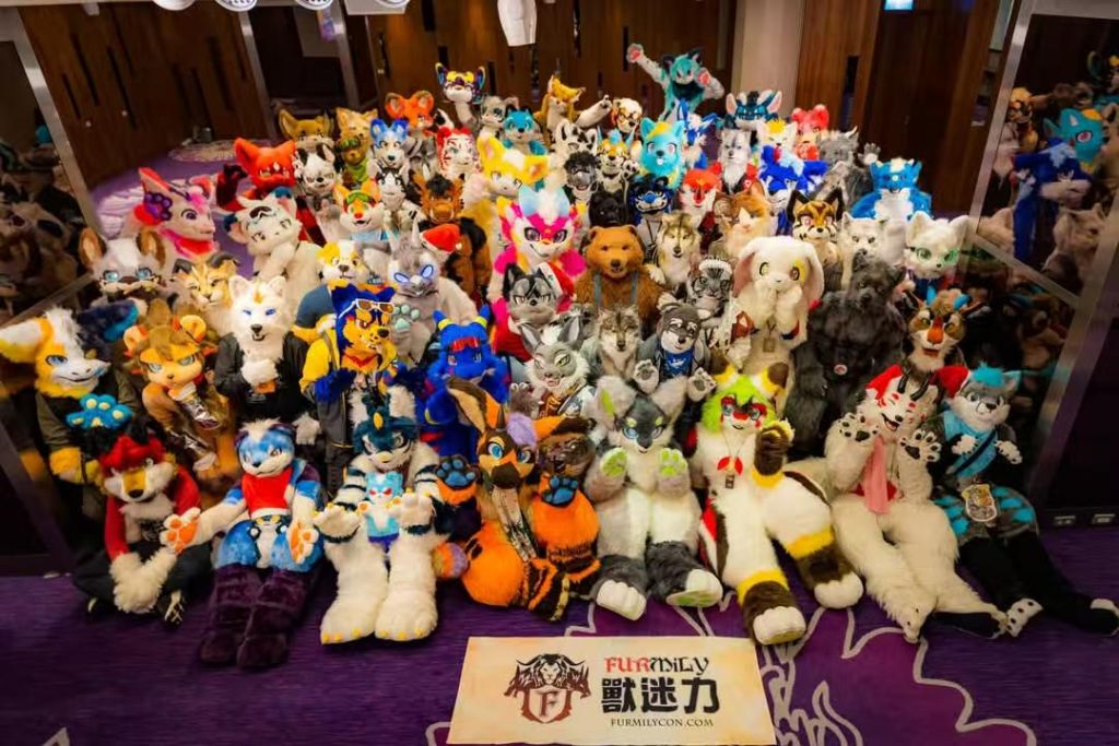 幻灯片-Furry百科