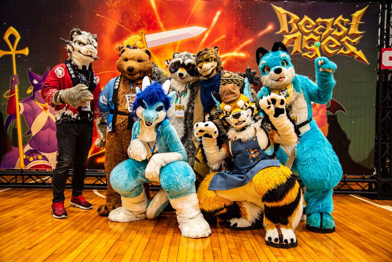 幻灯片-Furry百科