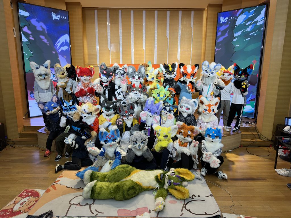 幻灯片-Furry百科