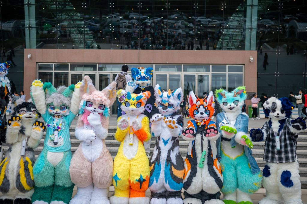 漫展小聚 宣传图集 3-Furry百科